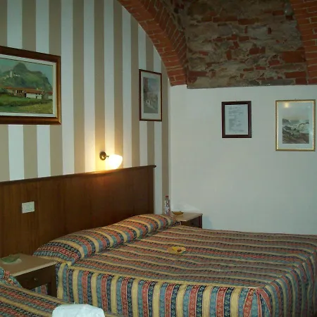 Excalibur Hotel 2*